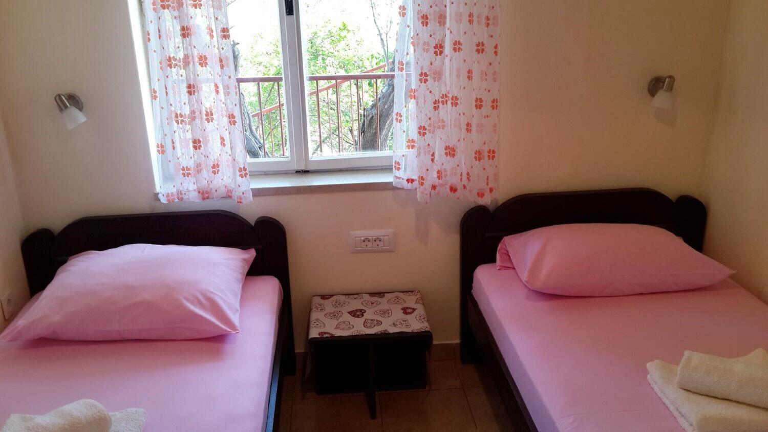 Apartments Griv - Close To The Sea Valun Εξωτερικό φωτογραφία